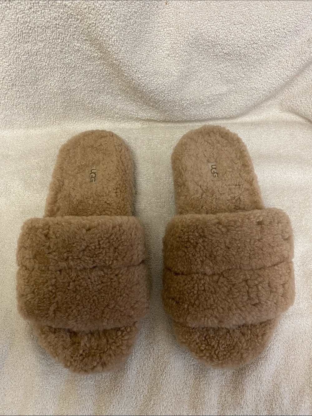 UGG Cozetta Curly Slide Slippers